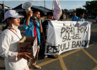 Mahasiswa Mamuju galang dana Untuk korban banjir Sulsel