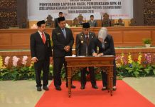 DPRD Sulbar Gelar Rapat Paripurna Penyerahan LPH BPK-RI