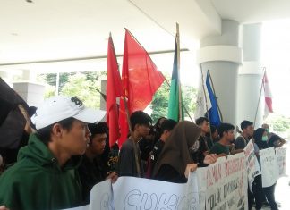 Aliansi Mahasiswa Polman,” Aksi Tolak RUU Omnibus Law