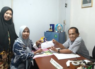 Dinsos Polman Salurkan Bantuan Biaya Hidup BAZNAS untuk PPKS Lumpuh di Desa Tamangalle