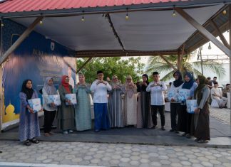 Gubernur Sulbar Buka Puasa Bersama Ribuan Warga di Rumah Putih Palippis